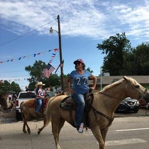 Meet your Posher, Julia